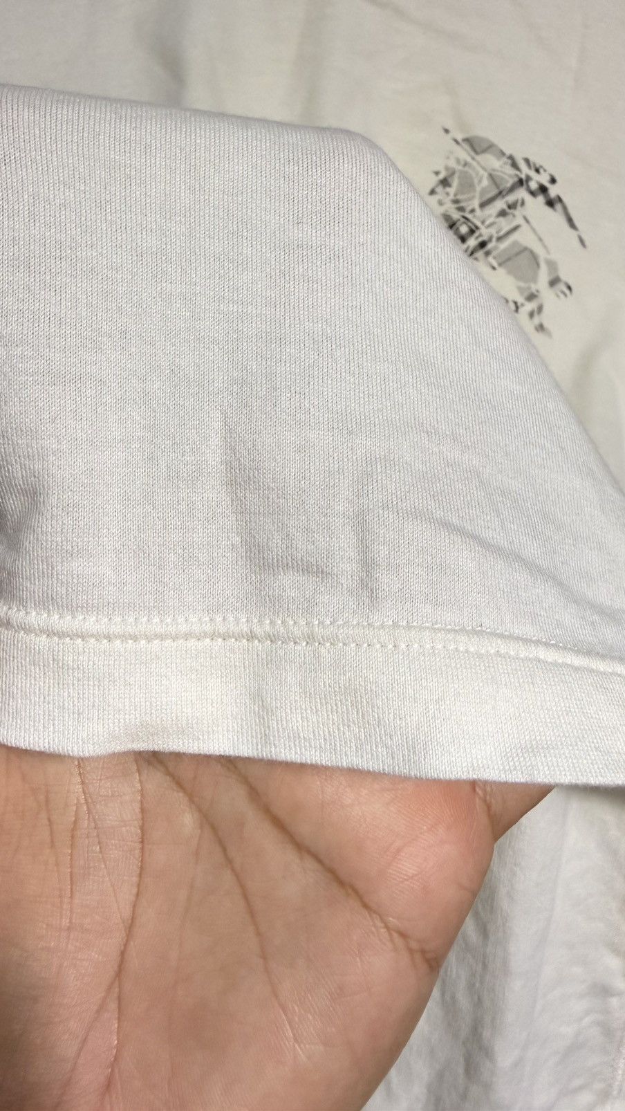 Burberry BURBERRY LONDON TSHIRT Size US L / EU 52-54 / 3 - 8 Thumbnail