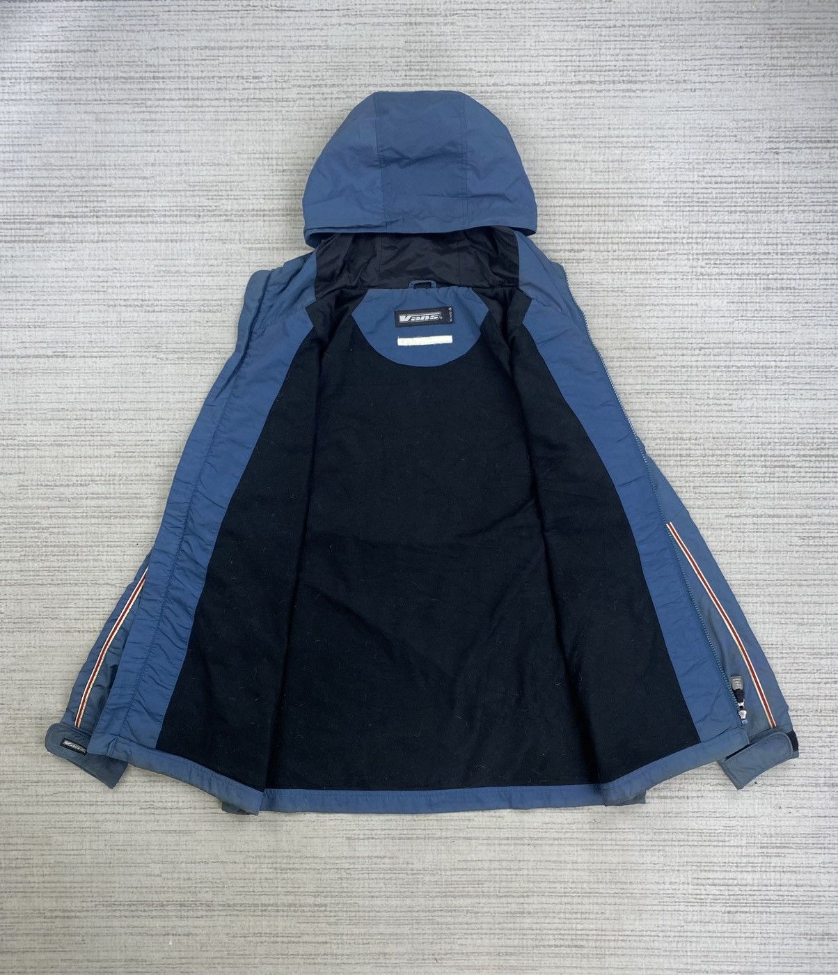 Vans × Vintage Vintage 90s Vans Distressed Zipper Hoodie Jacket Size US L / EU 52-54 / 3 - 5 Thumbnail