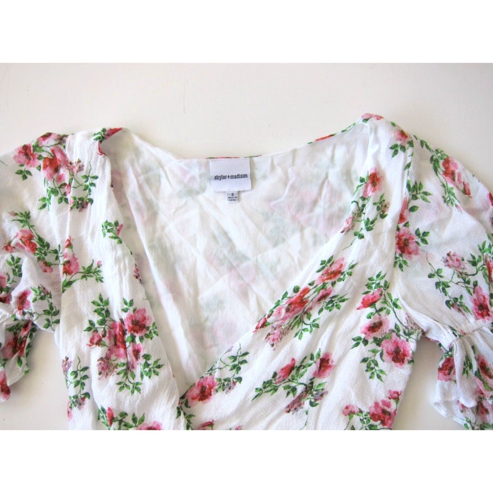 Madison Skylar + Madison Wrap Dress Shirt Womens Small Pink Floral Ruffle V-Neck Short Sleeve Size S / US 4 / IT 40 - 5 Thumbnail