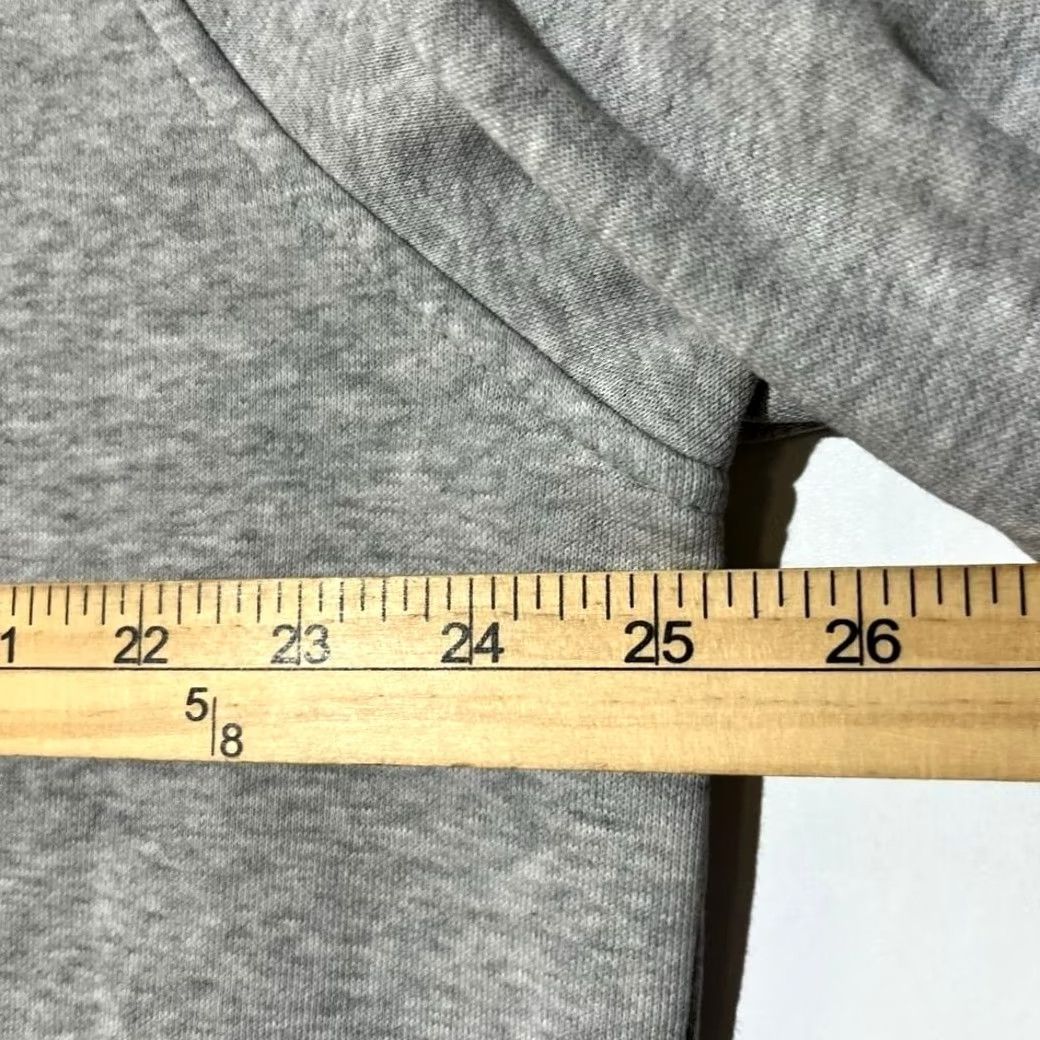 Nike VINTAGE Nike Gray Crew Neck Pullover Sweater Men's XL Y2K Retro Size US XL / EU 56 / 4 - 6 Thumbnail