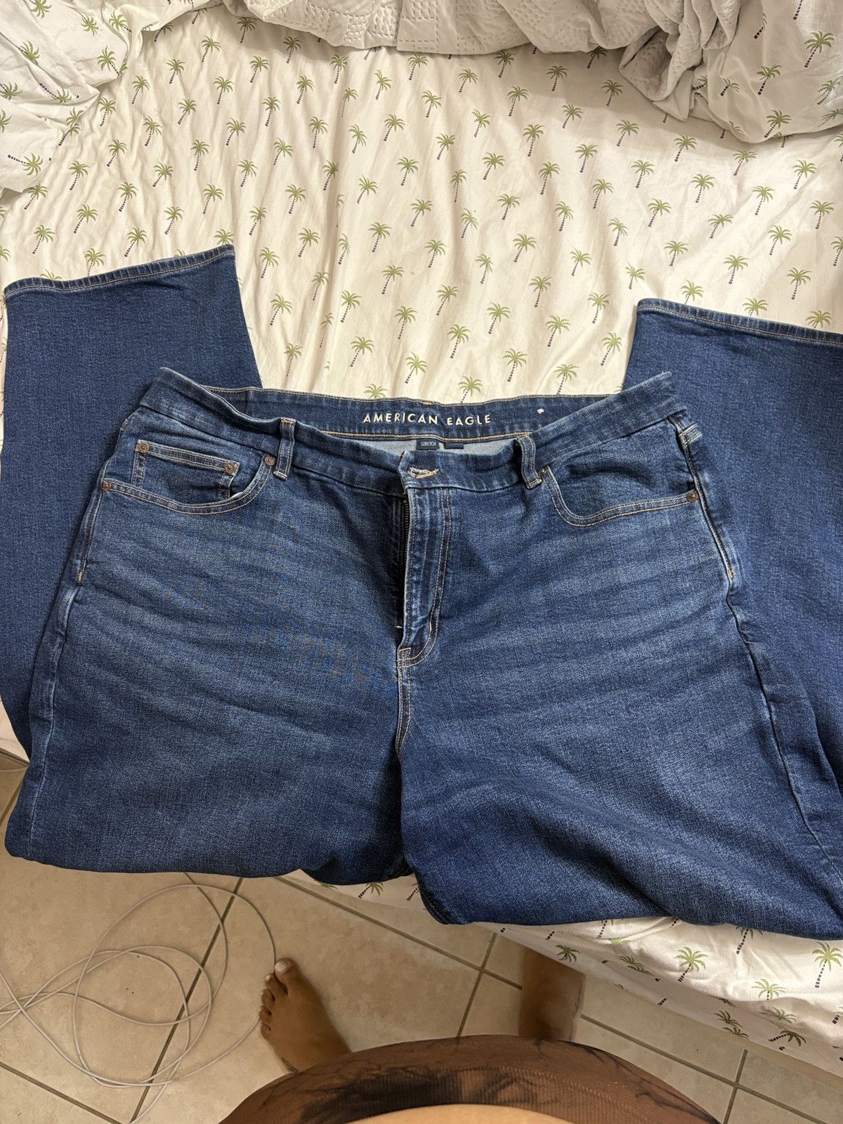 American Eagle Outfitters American Eagle Jeans Size 42" / US 20 - 1 Thumbnail