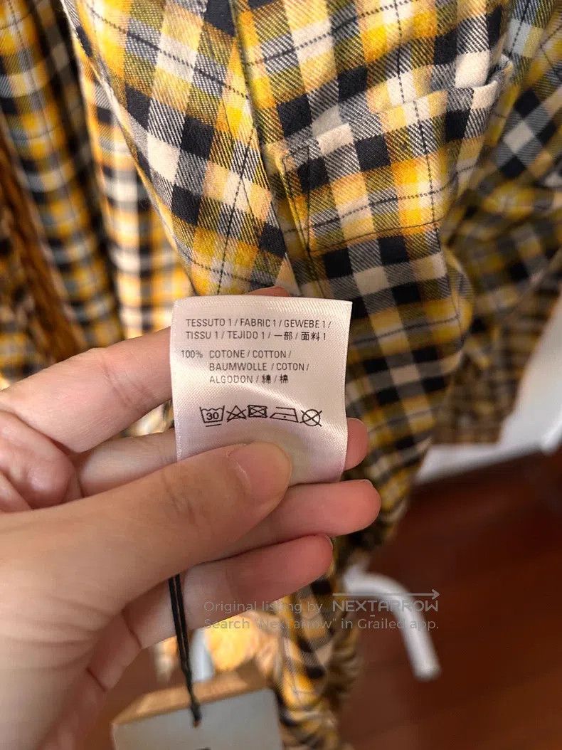 Balenciaga Balenciaga Ladies Plaid Bow Shirt Size XXS / US 00 / IT 34 - 2 Thumbnail