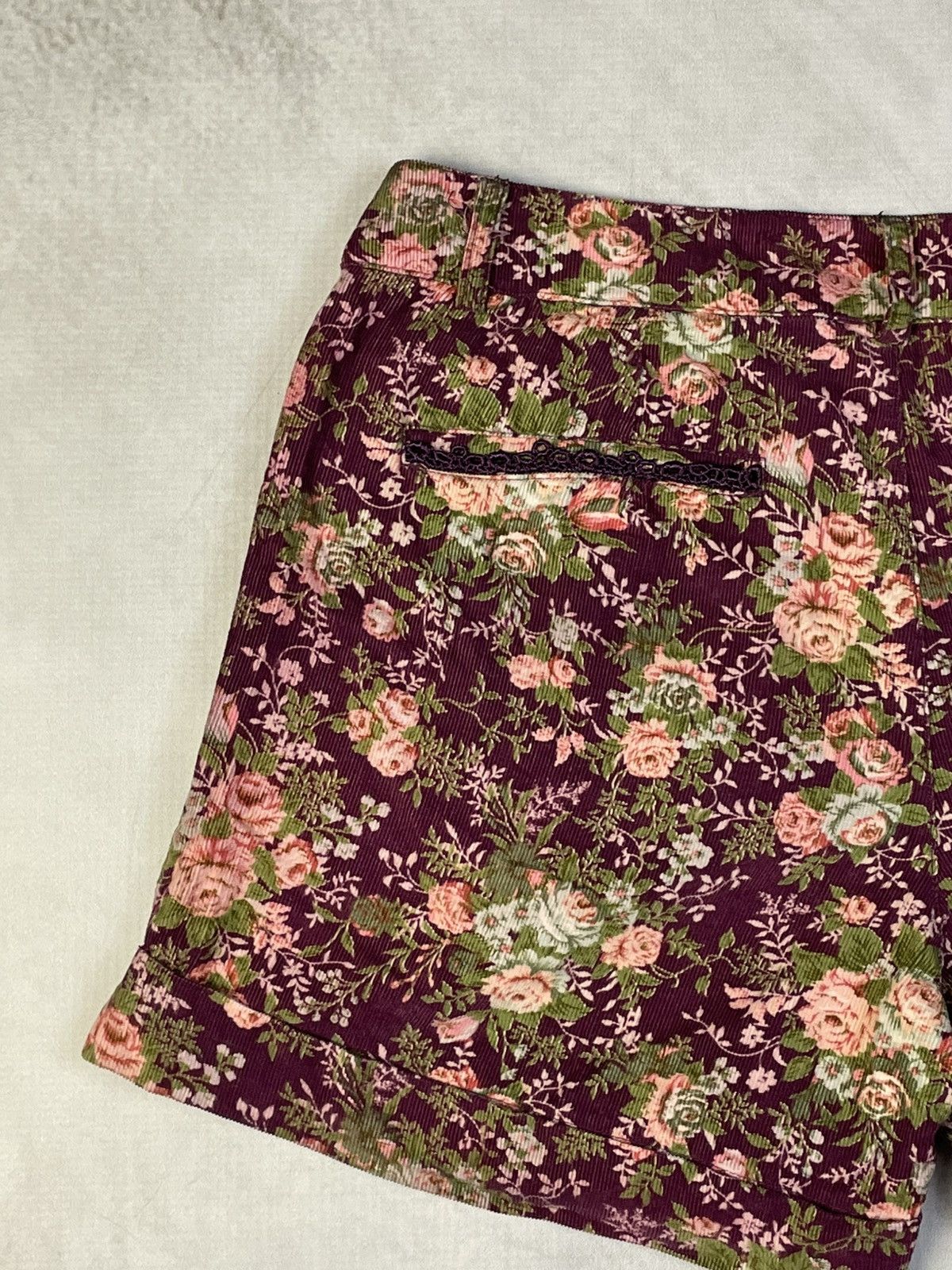Japanese Brand Axes Femme Himekaji Purple Floral Corduroy Shorts Size 26" / US 2 / IT 38 - 7 Thumbnail