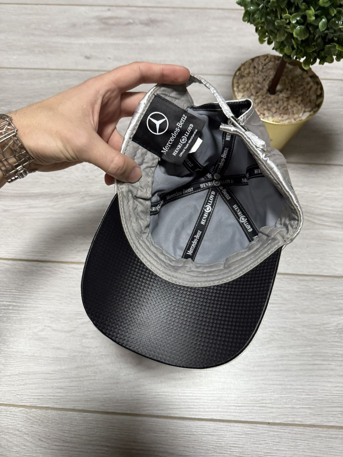 Mercedes-Benz Mercedes Petronas GP Henri Lloyd shimmering chrome cap hat Size ONE SIZE - 6 Thumbnail