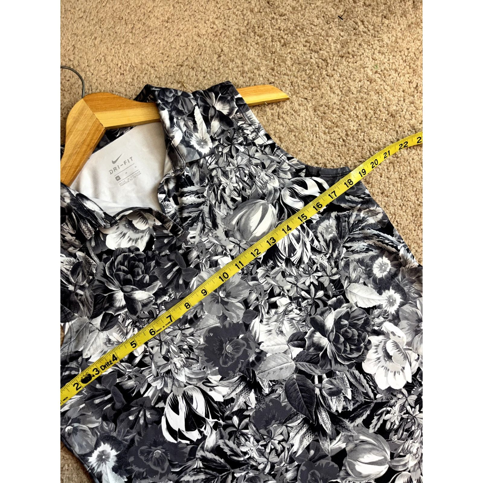 Nike Women's Black and White Floral Tank Top M Size M / US 6-8 / IT 42-44 - 4 Thumbnail