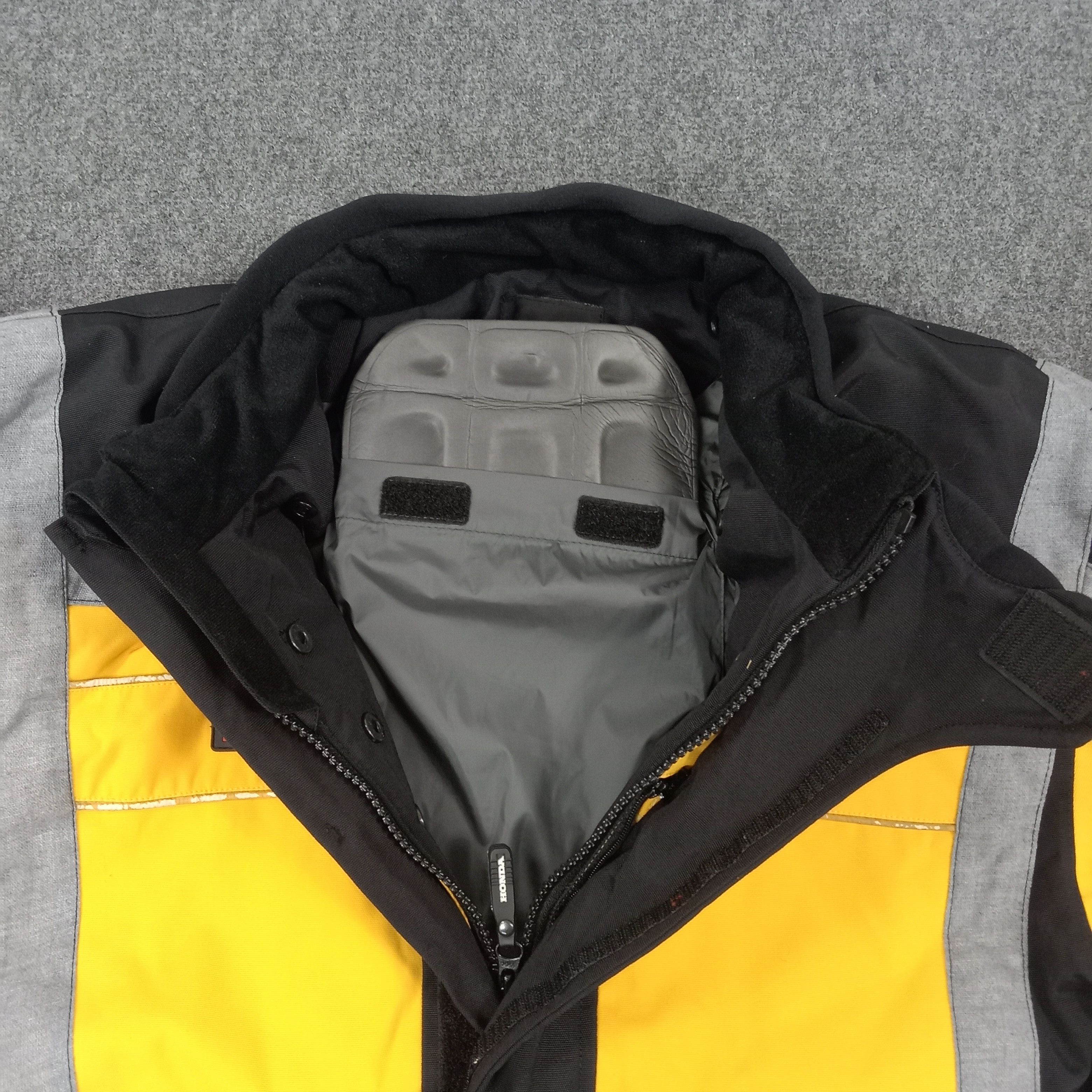 Honda Honda Racing Japanese Racing Team Safety Pad Jacket C236N5 Size US L / EU 52-54 / 3 - 6 Thumbnail