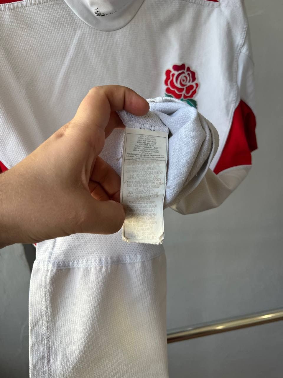 Vintage 2003/4 ENGLAND TEAM HOME RUGBY UNION NIKE JERSEY SHIRT SZ L Size US L / EU 52-54 / 3 - 8 Thumbnail