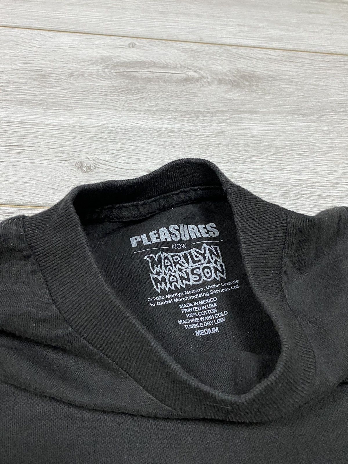 Pleasures Marilyn Manson Pleasures face big logo t-shirt Size US M / EU 48-50 / 2 - 4 Thumbnail