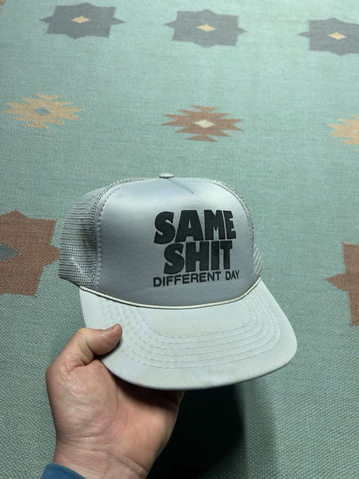 Vintage Vtg trucker hat same sh*t different day funny novelty snap Size ONE SIZE - 1 Thumbnail