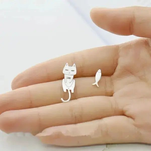 Japanese Brand Cat Fish Stud Earings Size ONE SIZE - 1 Thumbnail