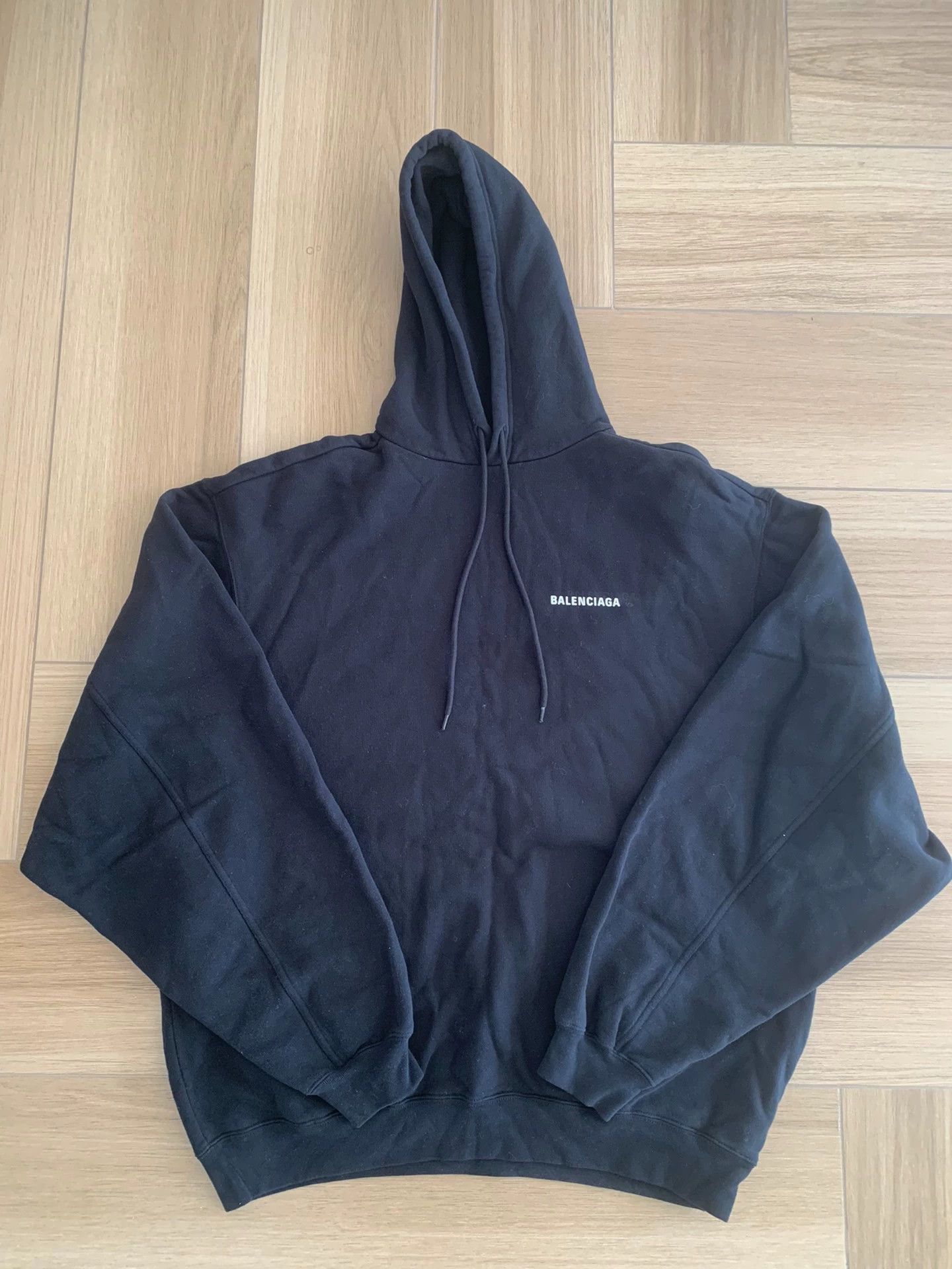 Balenciaga BALENCIAGA DEFILE SWEATSHIRT S AUTHENTIC NEAR MINT Size S / US 4 / IT 40 - 1 Thumbnail