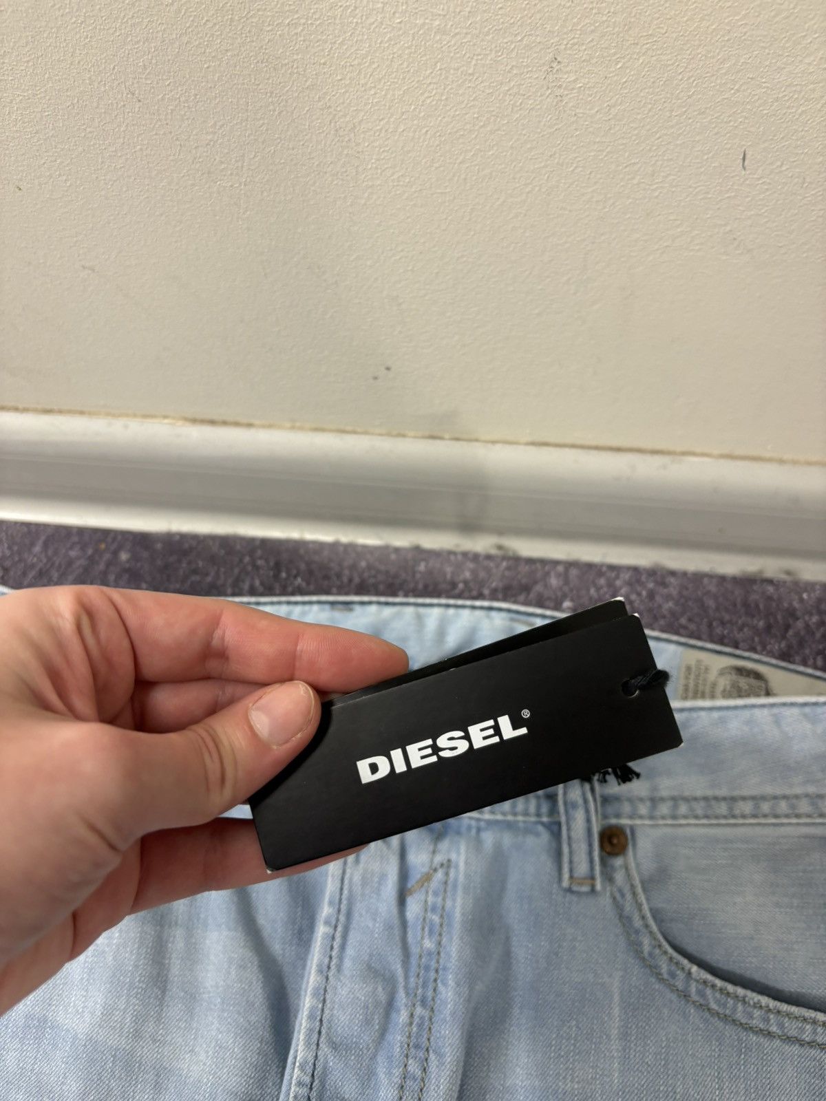 Diesel Diesel Waykee Regular Straight NWT Light Blue Denim Jeans Size US 31 - 8 Thumbnail