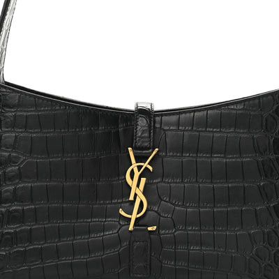 Saint Laurent Paris o1tp1o1224 Size: OS/Shoulder Bag in Black Size ONE SIZE - 3 Thumbnail