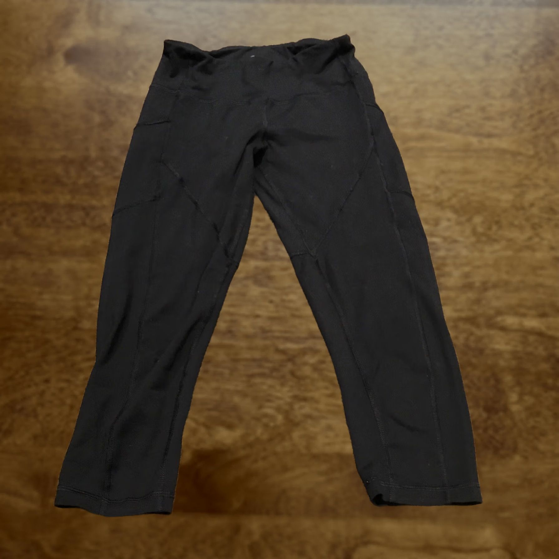 Champion C9 by Champion Womens Capris S Black Athletic Stretch Capri leggings Skinny Inseam 20 in Size ONE SIZE - 1 Thumbnail