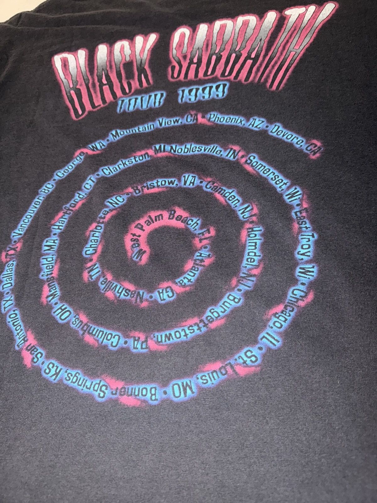 Band Tees Vintage Faded Black Sabbath 1999 Reunion tee Size US L / EU 52-54 / 3 - 7 Thumbnail