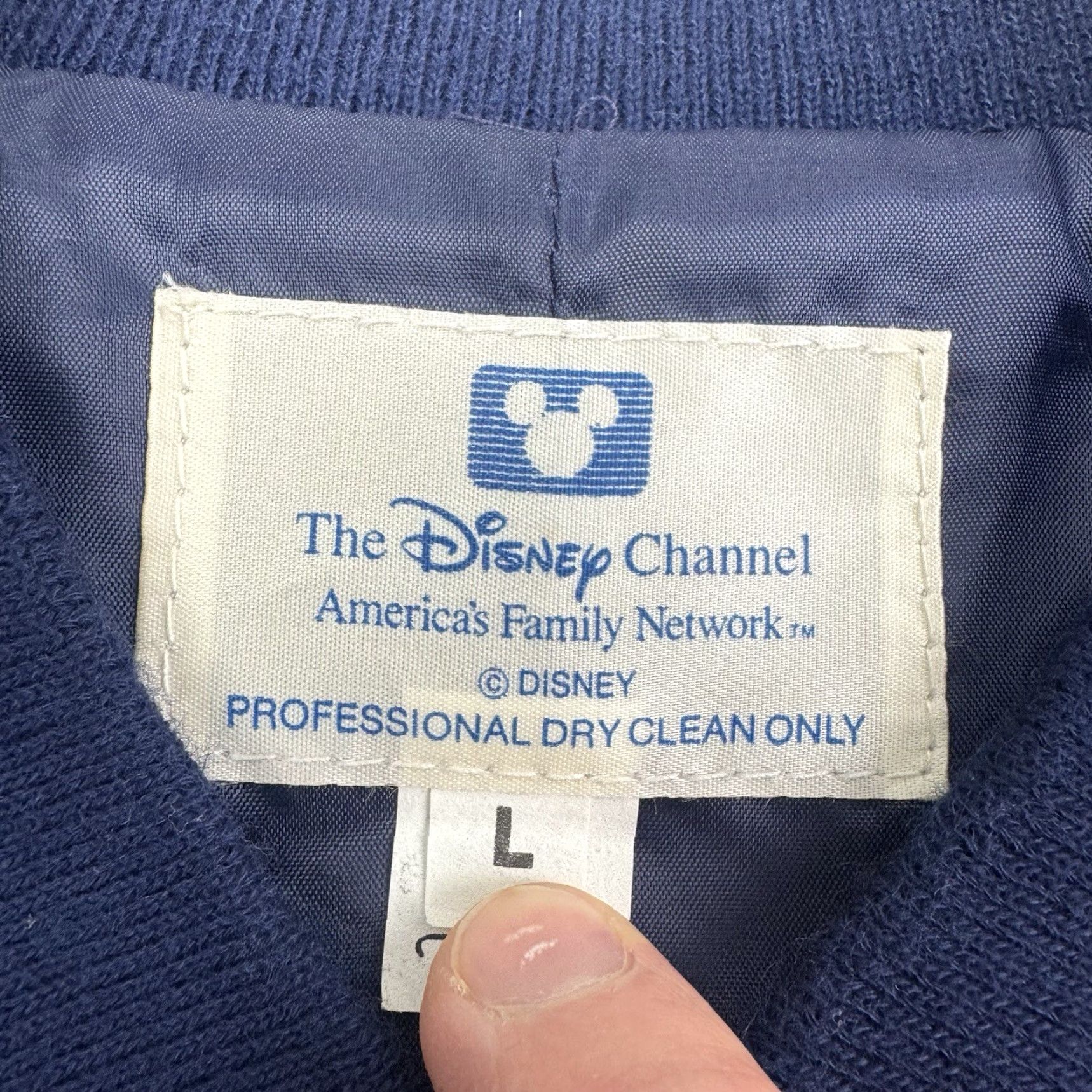 Disney VINTAGE Disney Windbreaker Jacket Men L Blue 80s Disney World Event 1980s Adults Mens Jacket Blue Disney Channel Windbreaker Size US L / EU 52-54 / 3 - 3 Thumbnail