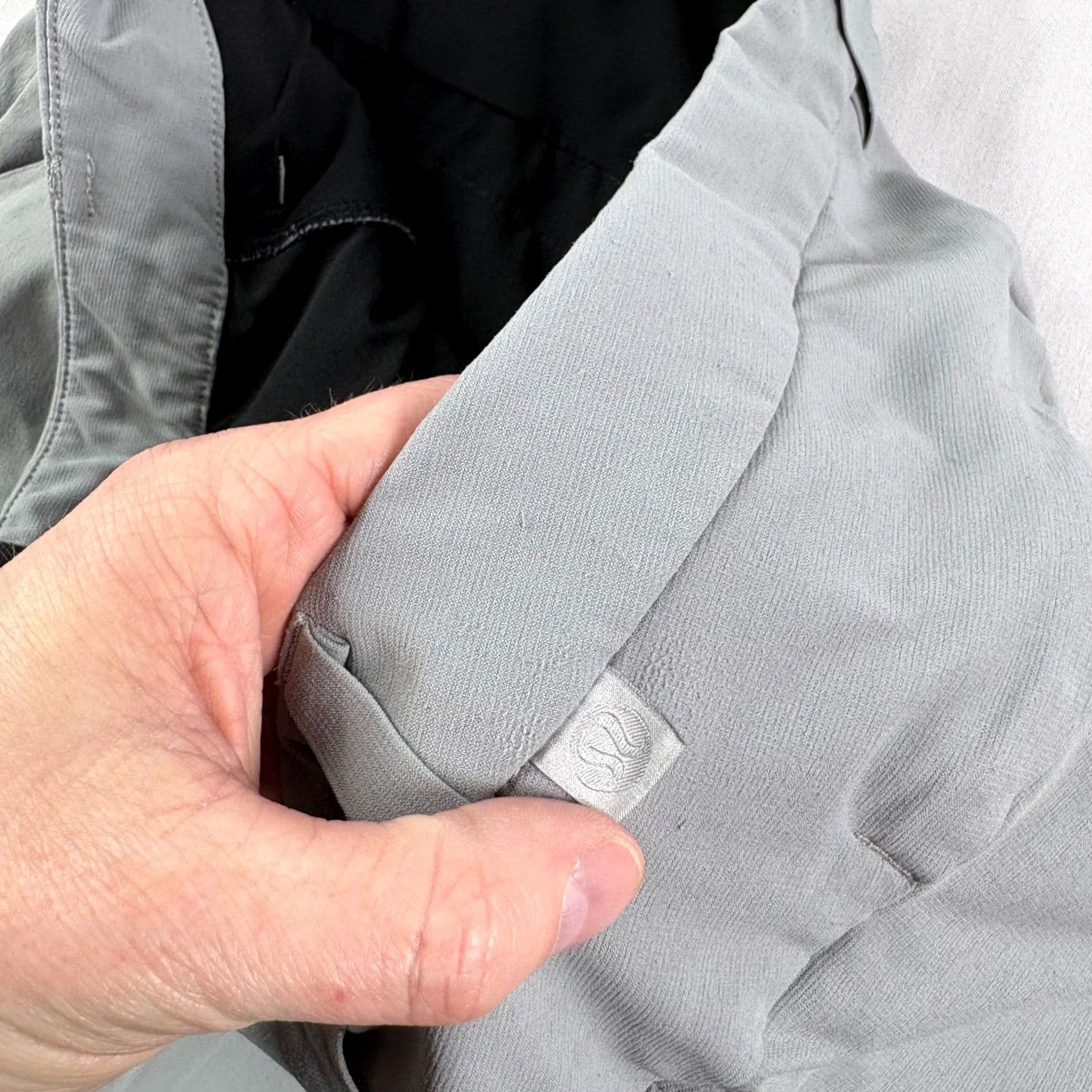 Lululemon Lululemon Commission Golf Pants Mens 32x29 Gray Chino Stretch Casual Size US 32 / EU 48 - 4 Thumbnail