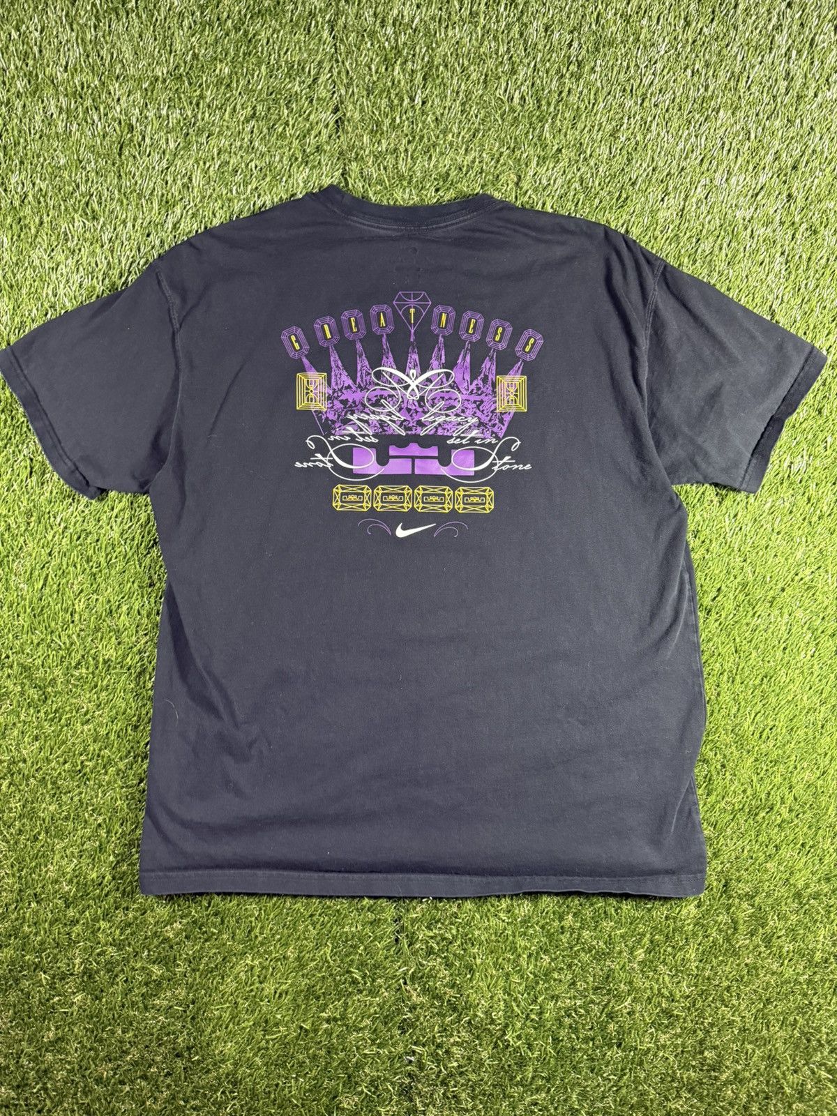 Nike Vintage Y2k Los Angeles Lakers Lebron James Legacy NBA Tee Size US XL / EU 56 / 4 - 1 Thumbnail