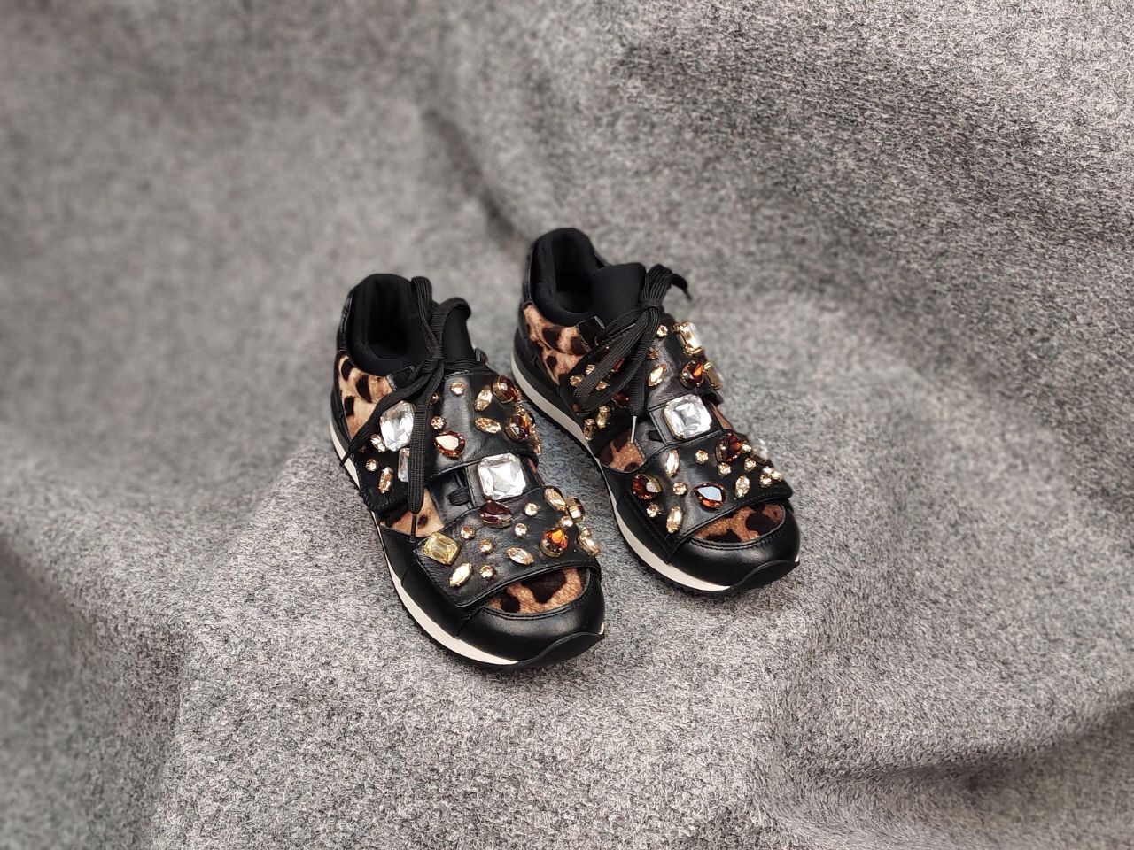 Dolce & Gabbana Dolce & Gabbana Leopard pattern stones velutto Sneakers Size US 9.5 / IT 39.5 - 18 Thumbnail
