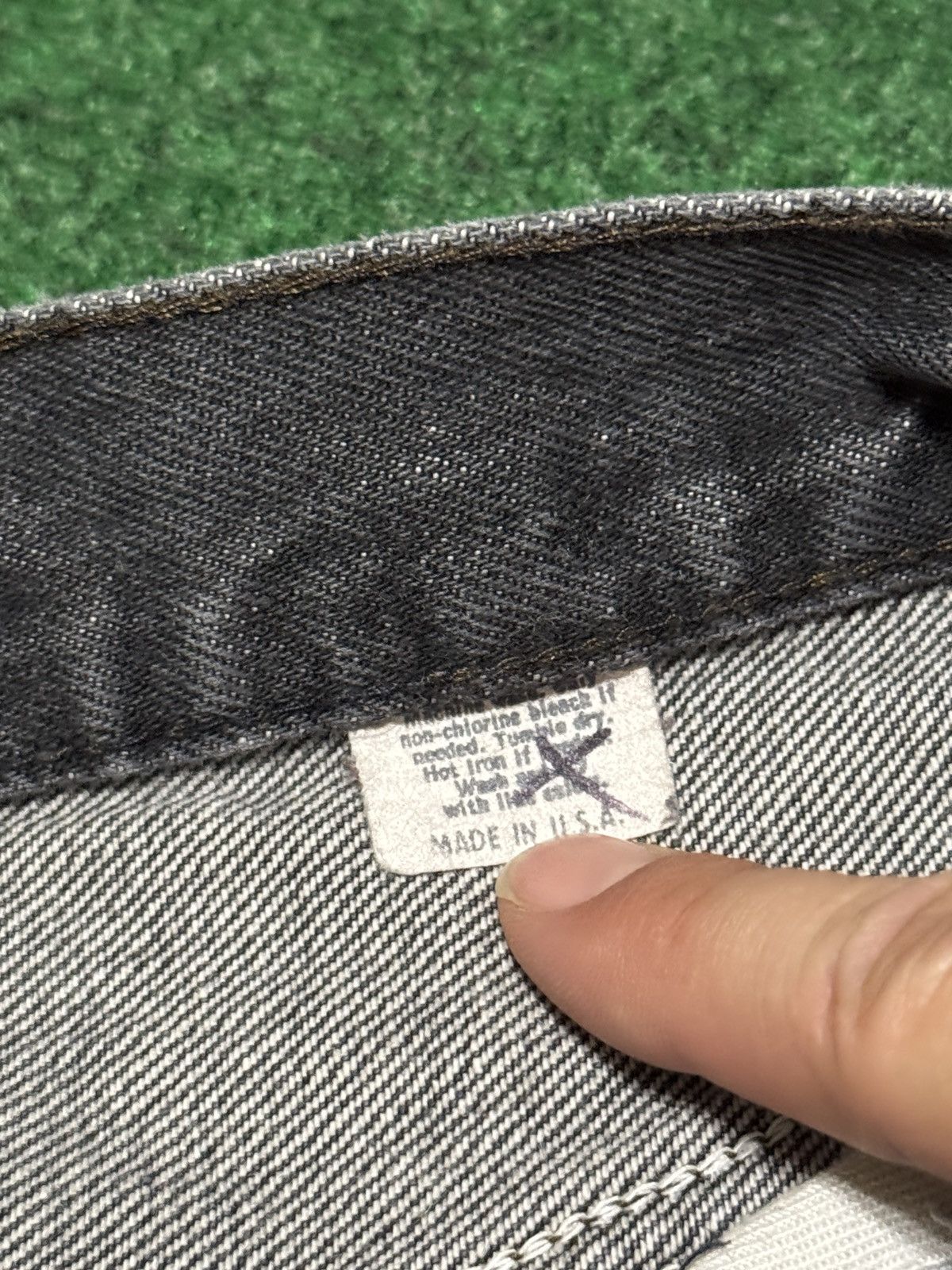 Levi's Vintage Clothing Vintage 70s Levi’s 501 Black Straight Leg Denim Jeans Size US 26 / EU 42 - 4 Thumbnail