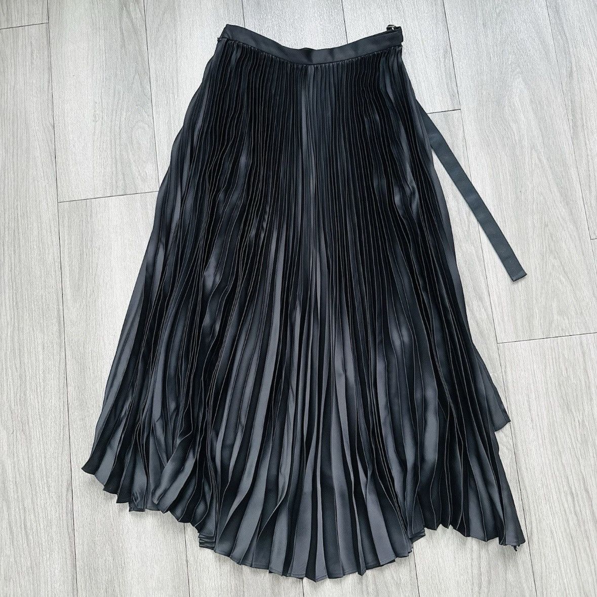Jil Sander × Uniqlo Uniqlo +J Pleated Wrap Long Skirt NWOT Size 25" / US 0 / IT 36 - 11 Thumbnail