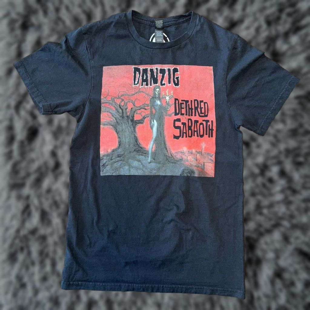 Vintage Danzig Official Black Band T Shirt Size Small 2022 Glenn Danzig Dethred Sabaoth Shirt Men Black 100% Cotton Short Sleeve Crew Neck Shirt Size US S / EU 44-46 / 1 - 1 Thumbnail