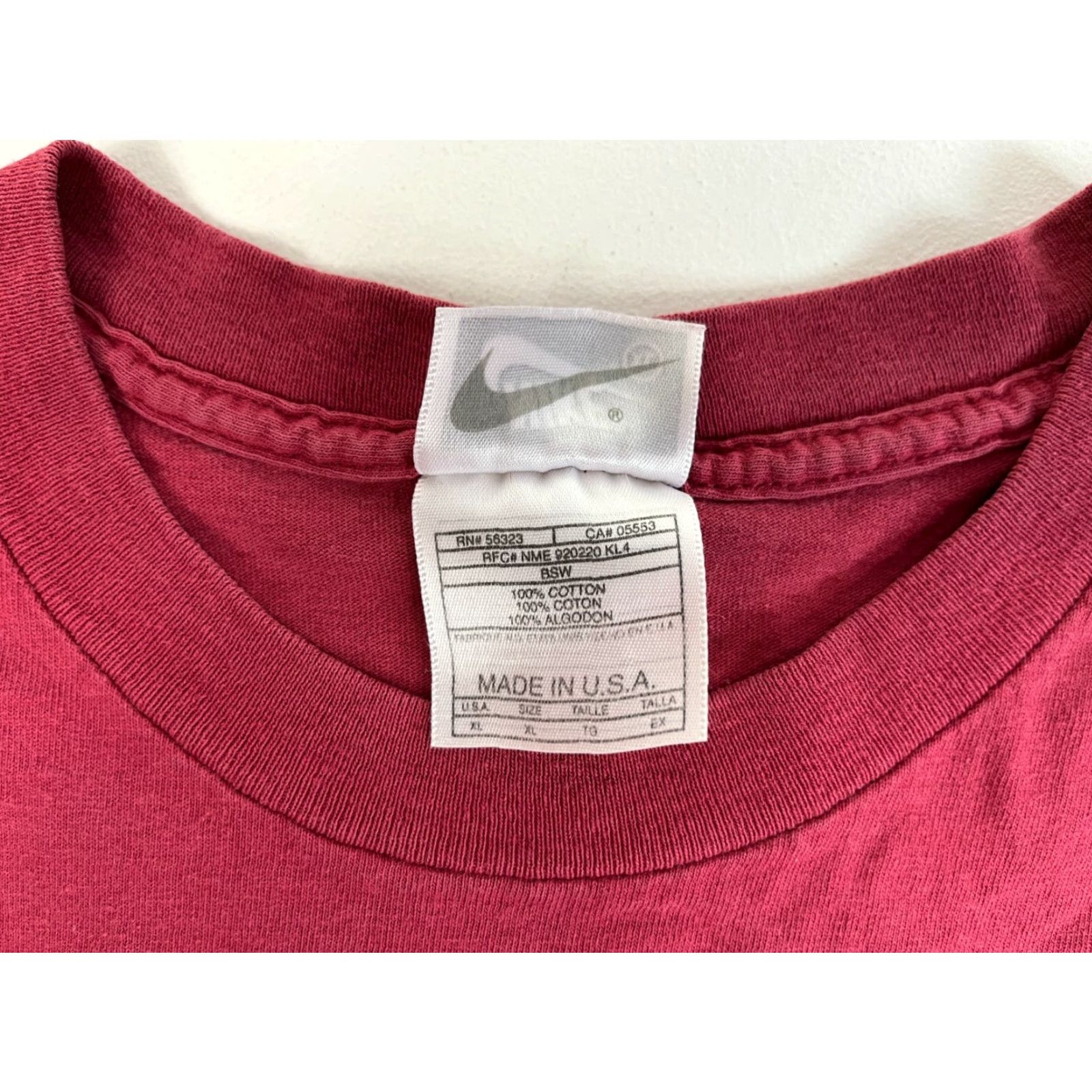 Nike Nike Men's 90s T-Shirt XL Red Cotton Embroidered Logo Made in USA Vintage Size XL Shirt Mens Size US XL / EU 56 / 4 - 4 Thumbnail