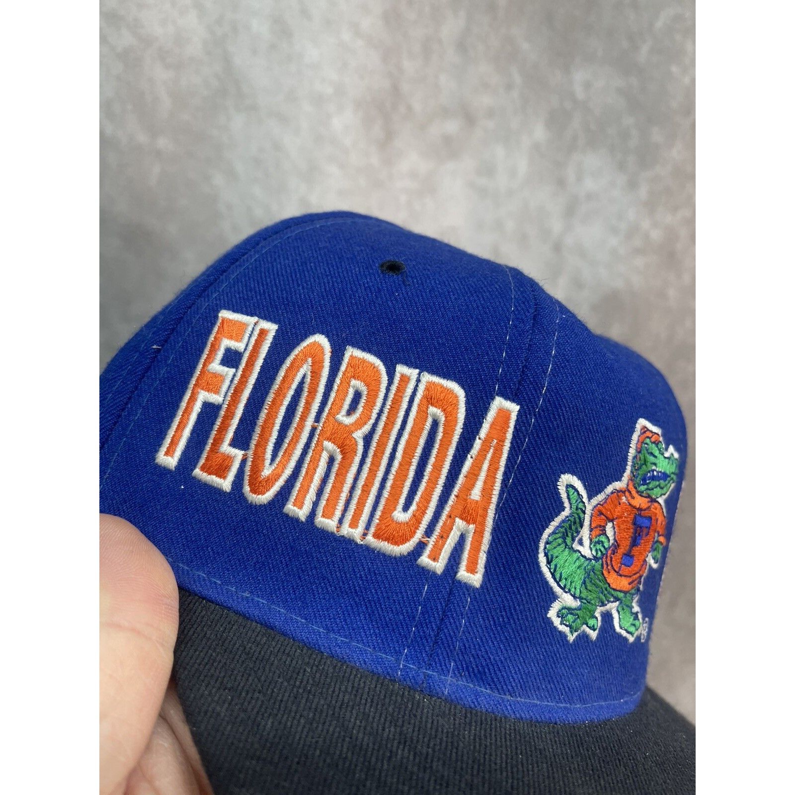 Starter Vintage 90s Starter Snapback Hat Florida Gators Wrap Around Size ONE SIZE - 2 Thumbnail