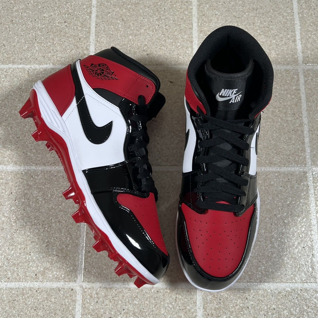 Jordan Brand New Men’s 10.5 Nike Air Jordan 1 MID TD Red Black Cleats Size US 10.5 / EU 43-44 - 2 Thumbnail