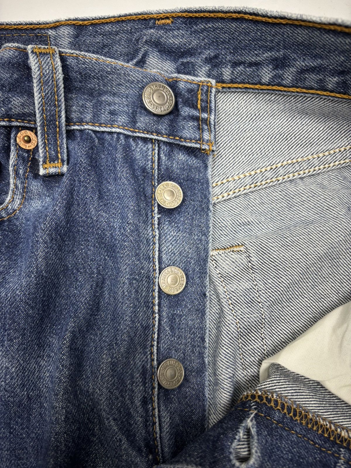 Levi's Vintage Levis 501 USA Blue Distressed Denim Jeans Size US 27 - 11 Thumbnail