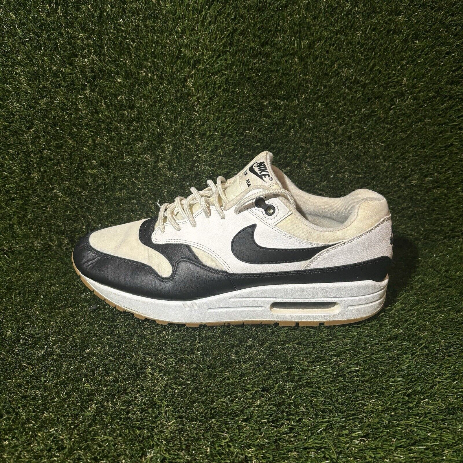 Nike Size 10 - Nike Air Max 1 White Black Gum Size US 10 / EU 43 - 1 Thumbnail