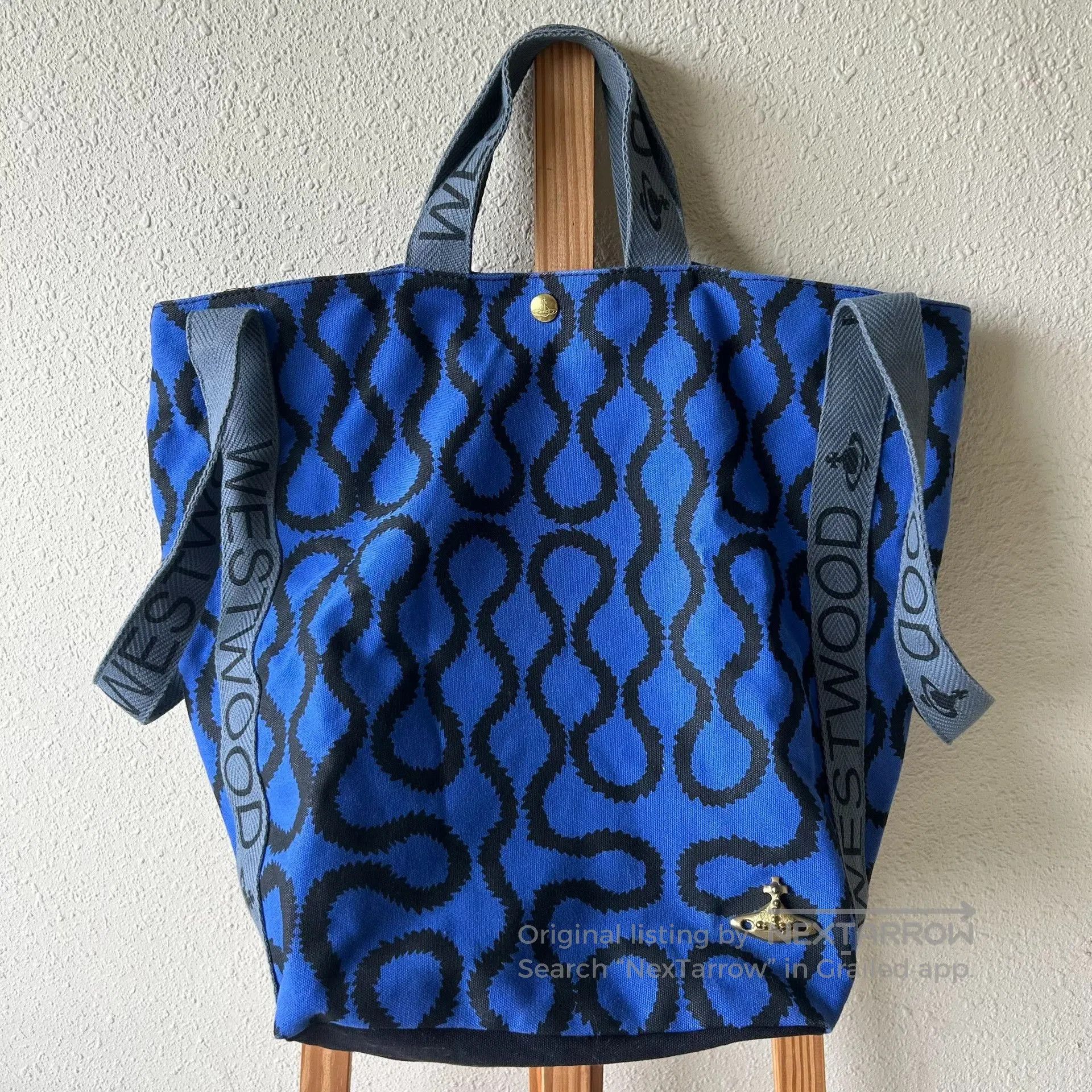 Vivienne Westwood Vivienne Westwood Vintage Pirate Print Canvas Shoulder Bag. Size ONE SIZE - 4 Thumbnail