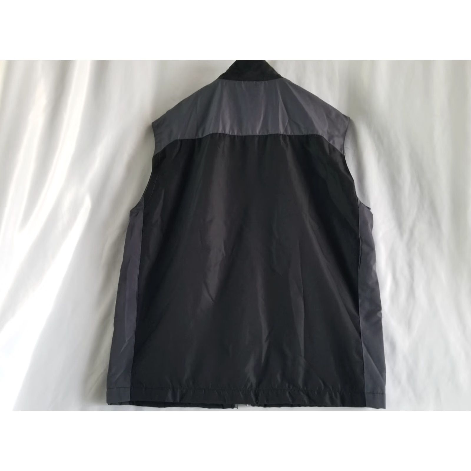 Vintage Greg Norman For Tasso Elba All Weather Full Zip Golf Vest Size Men's Small Black Size US S / EU 44-46 / 1 - 7 Thumbnail