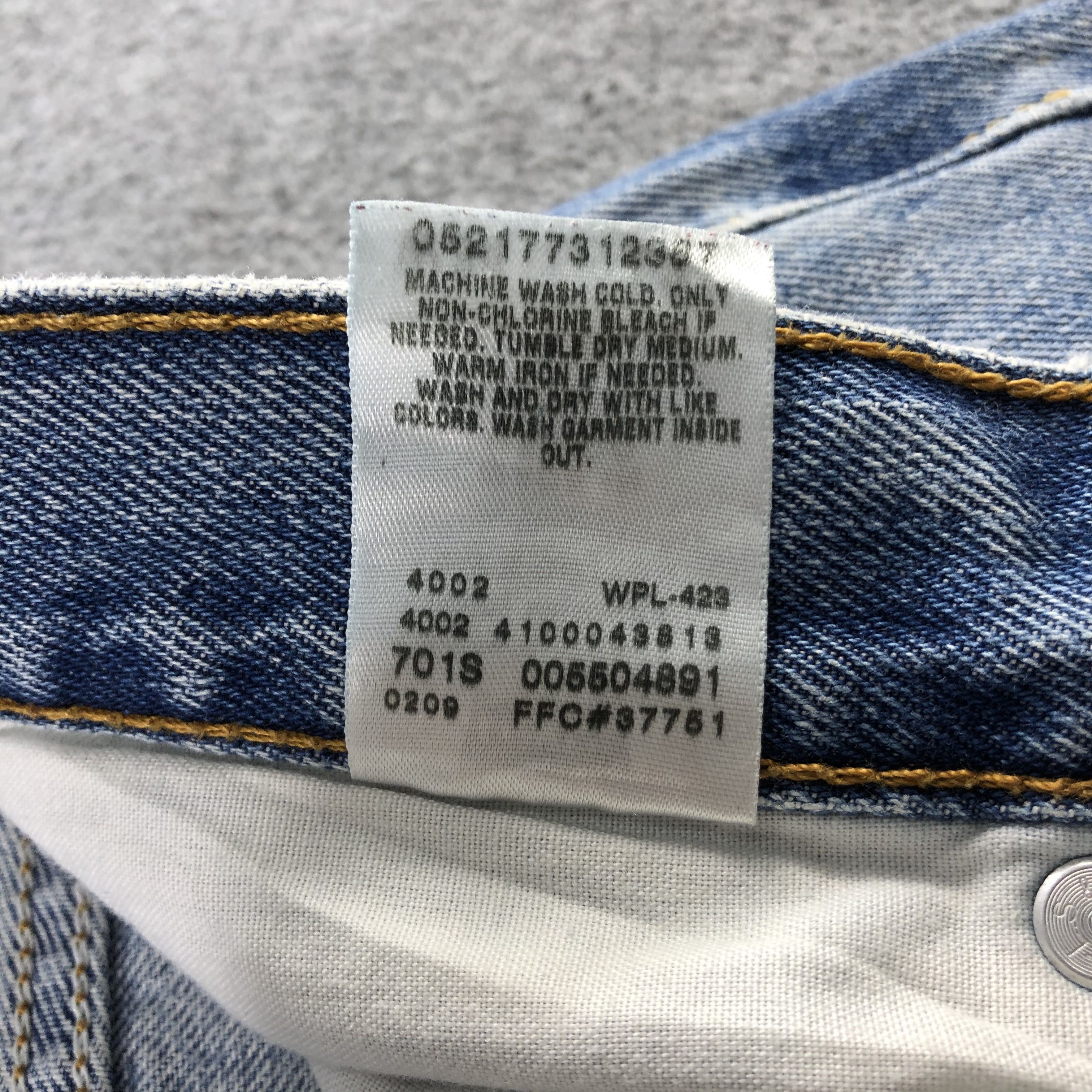 Levi's Vintage Blue Wash Levis 550 Jeans-J2003 Size US 35 - 13 Thumbnail