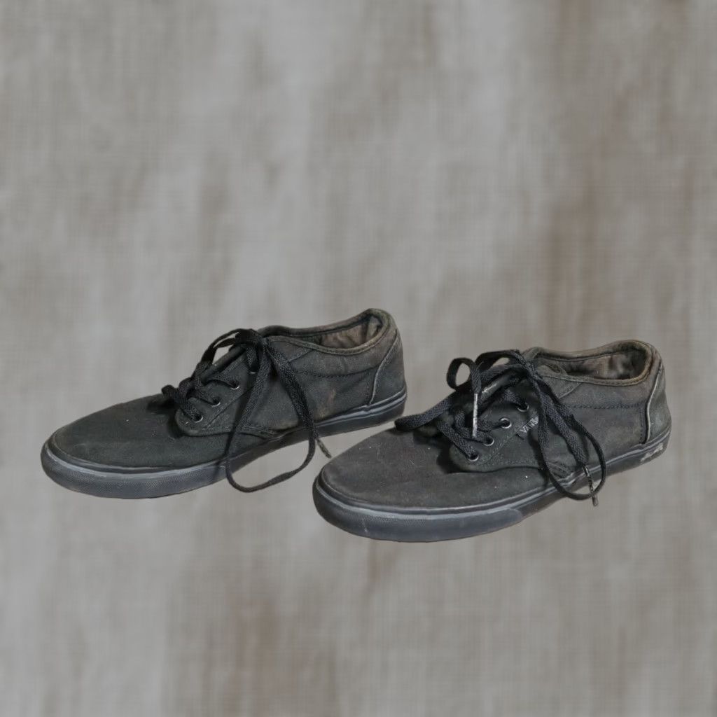 Vans Vans Atwood Canvas Low Top Skate Shoes Triple Black VN-0NJO186 Women’s Size 7.5 Size L / US 10 / IT 46 - 1 Thumbnail