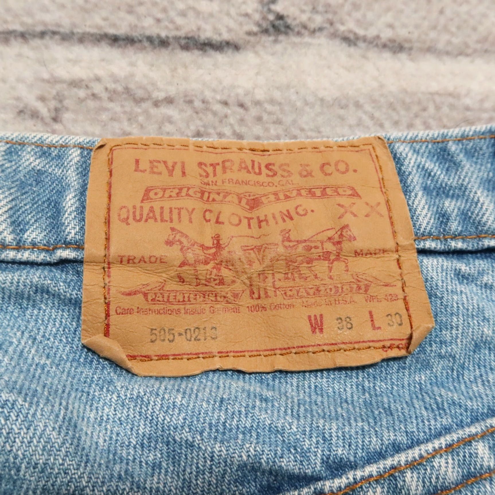 Levi's VINTAGE Levi's 505 Jeans Men Denim Light Wash 37 28 1/2 90s 505 Size US 37 - 7 Thumbnail