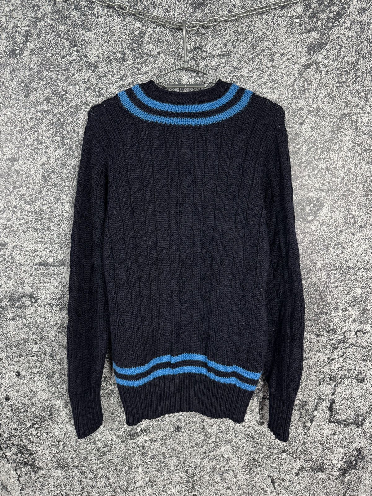 Fred Perry Fred Perry Vintage V-Neck Cable Knit Sweater Pullover Sz 44 Size US L / EU 52-54 / 3 - 11 Thumbnail