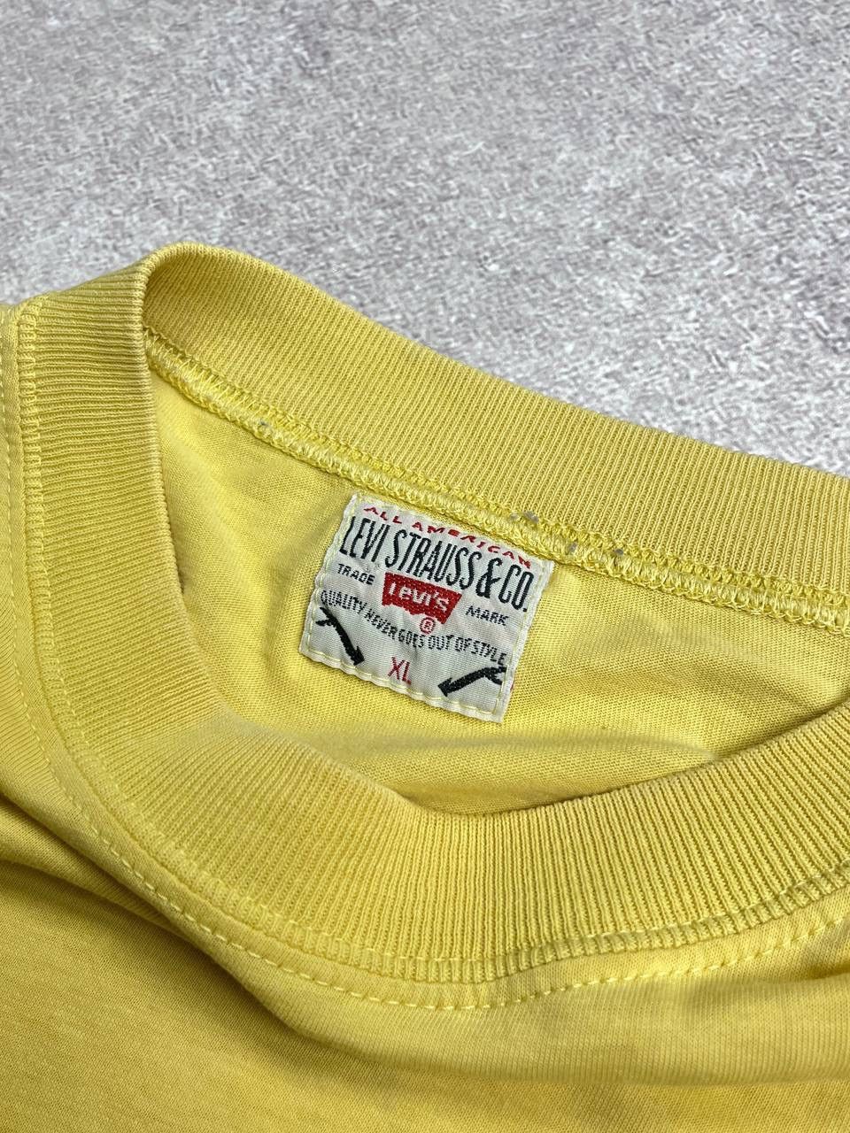 Levi's Vintage Clothing Vintage 90's Levi's Heavy Cotton Boxy T-shirt XL Size US L / EU 52-54 / 3 - 3 Thumbnail