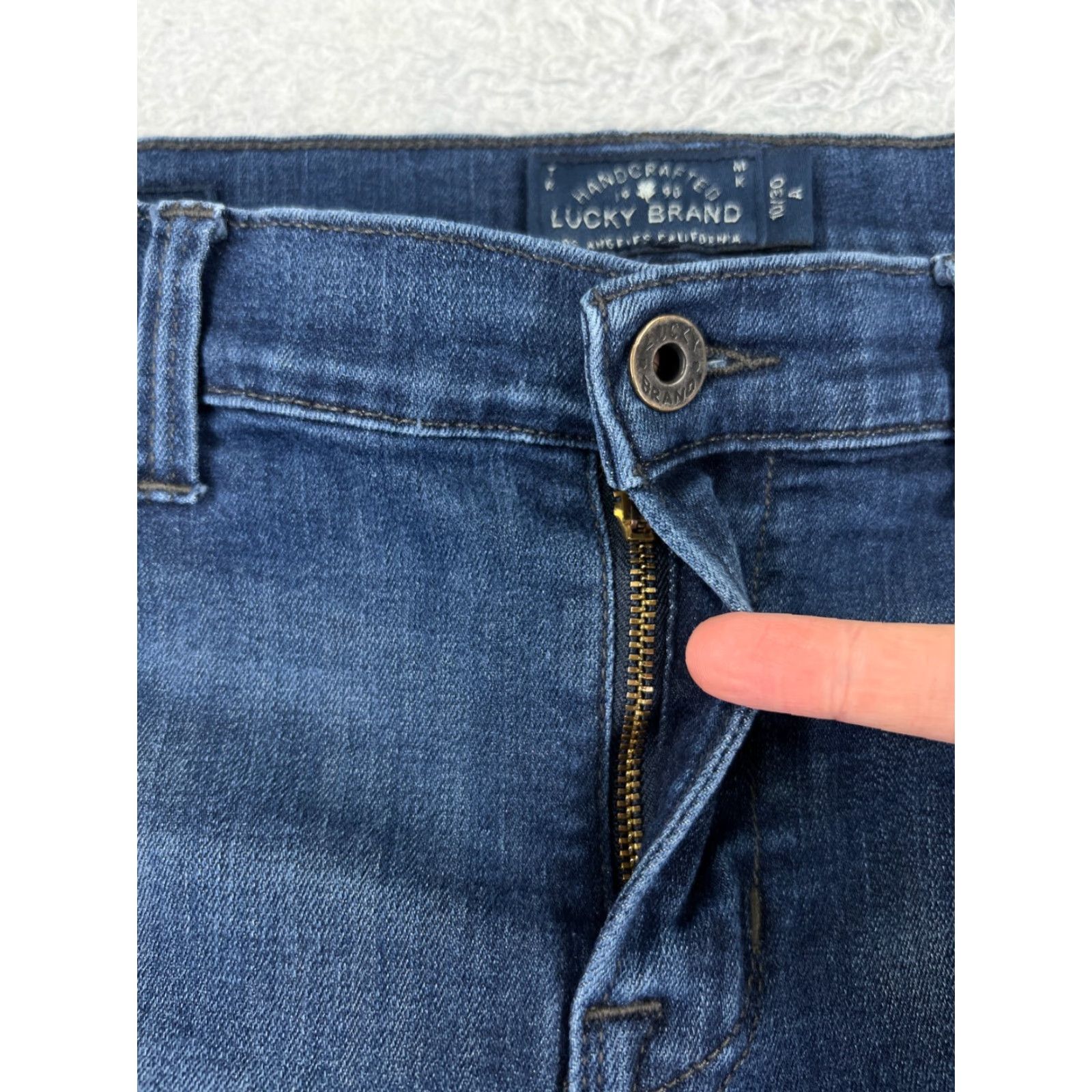 Lucky Brand Lucky Brand Jeans Women 10 Blue Denim Slim Skinny 5-Pocket Regular Inseam 26 in Cotton Stretch Comfort Modern Classic American Size 32" / US 10 / IT 46 - 5 Thumbnail