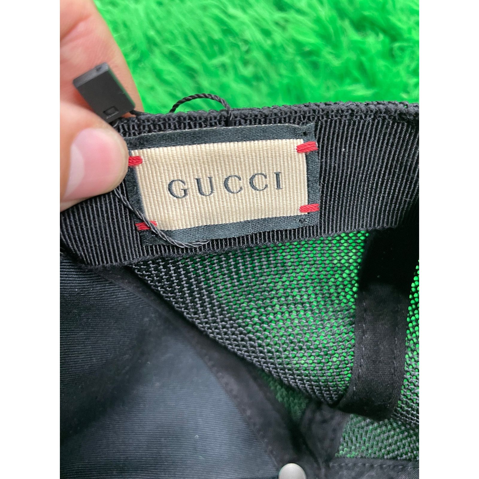 Gucci Gucci Cap Black Red Medium Used Size ONE SIZE - 3 Thumbnail