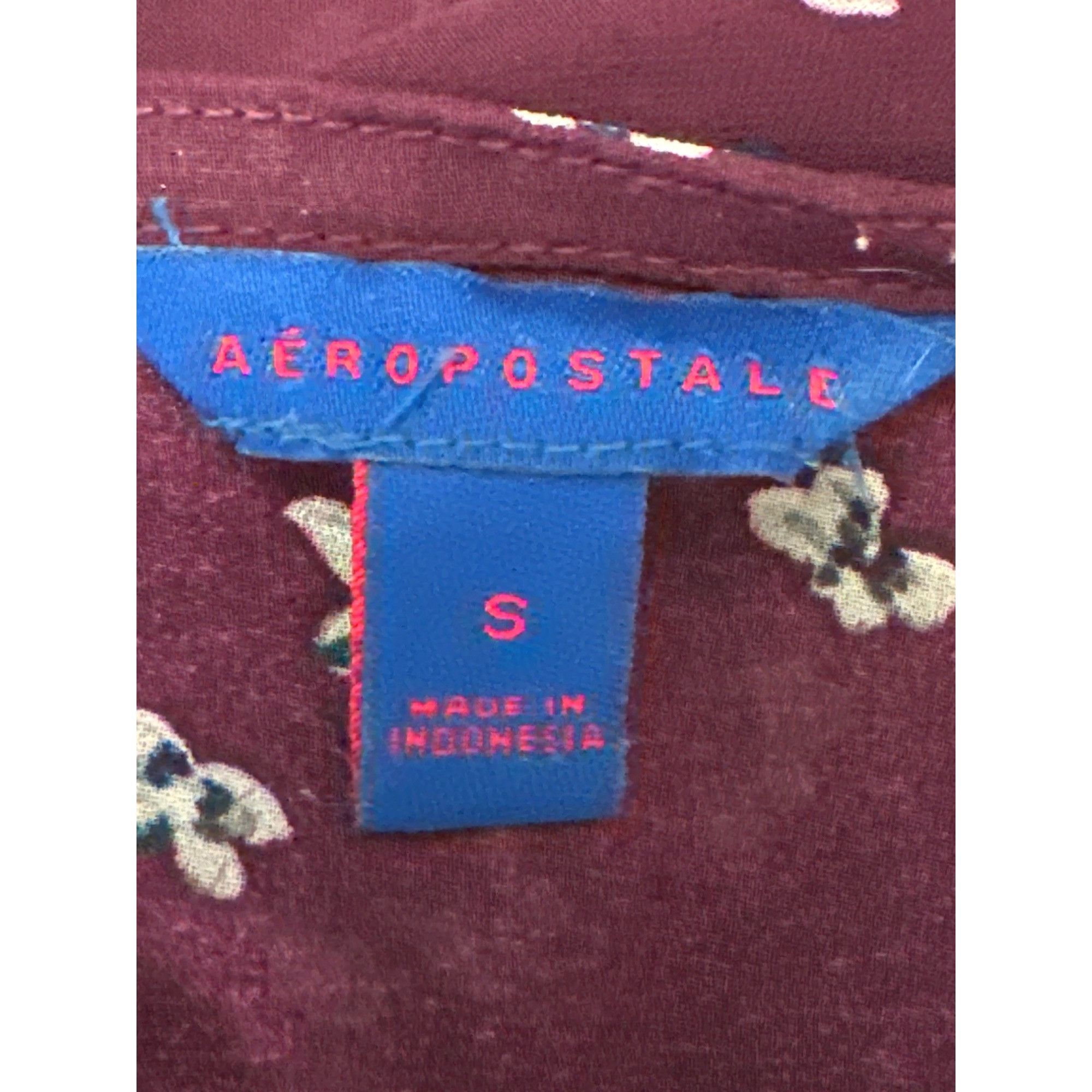Aeropostale Aeropostale Sheer Floral Chiffon Blouse Size Small Burgundy Size S / US 4 / IT 40 - 5 Thumbnail