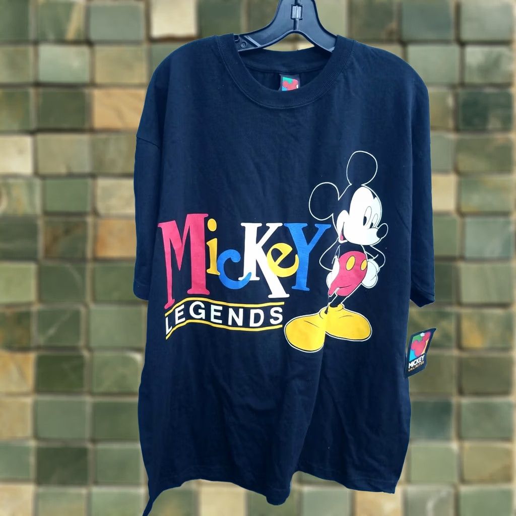 Vintage VINTAGE LEGENDS Mickey DISNEY Shirt XL Mens Black BIG FACE 24.5Chest 31Length Size US XL / EU 56 / 4 - 1 Thumbnail
