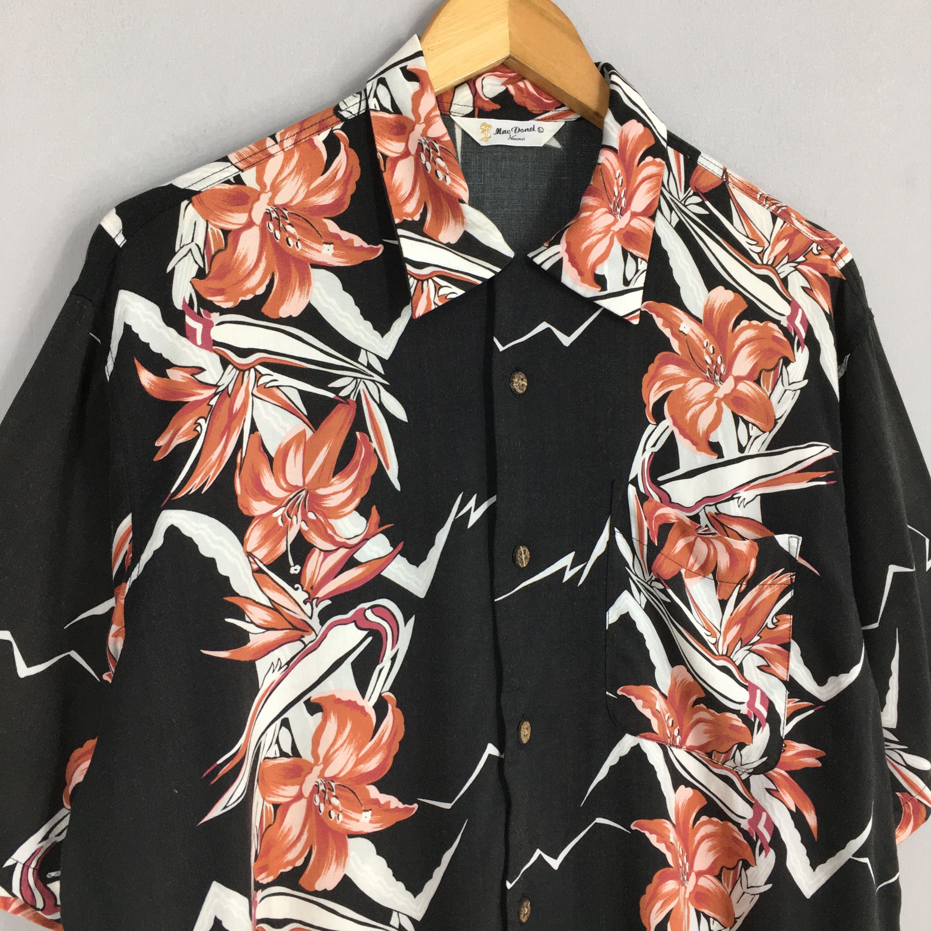 Vintage Vintage Hawaiian Aloha Floral Shirts Men Large Size US L / EU 52-54 / 3 - 3 Thumbnail