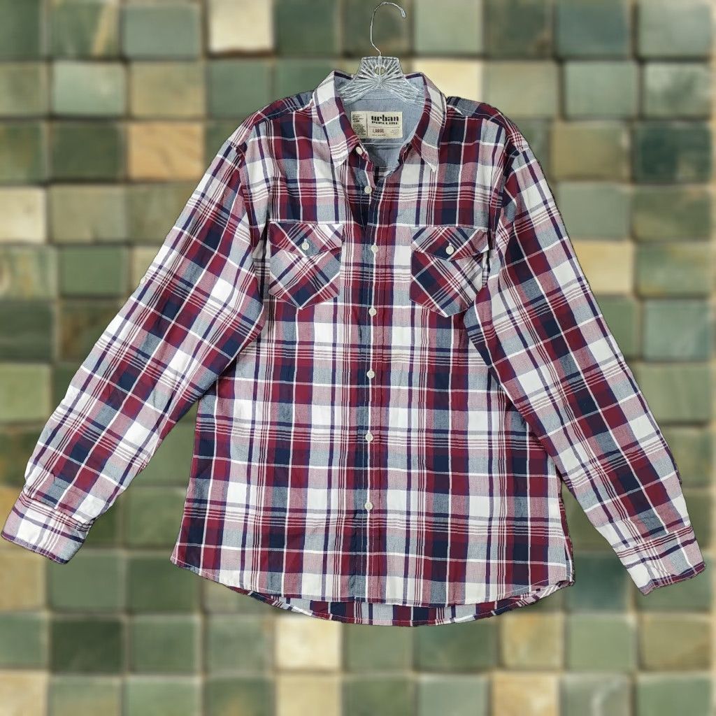 Vintage Mens Red Blue Plaid Long Sleeve Button Up Shirt Size Large Urban Pipeline Size US L / EU 52-54 / 3 - 1 Thumbnail