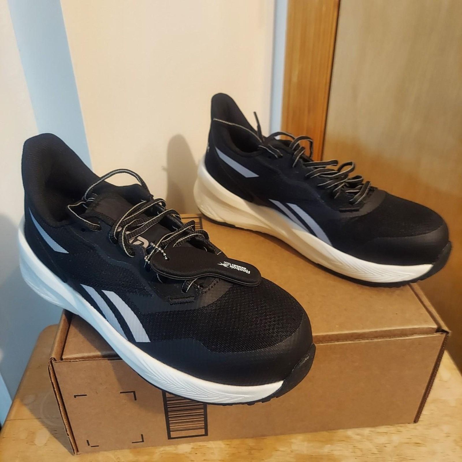 Reebok Reebok Floatride Energy RB515 Women's US 10 Work Shoes NWOT Size US 10 / IT 40 - 2 Thumbnail