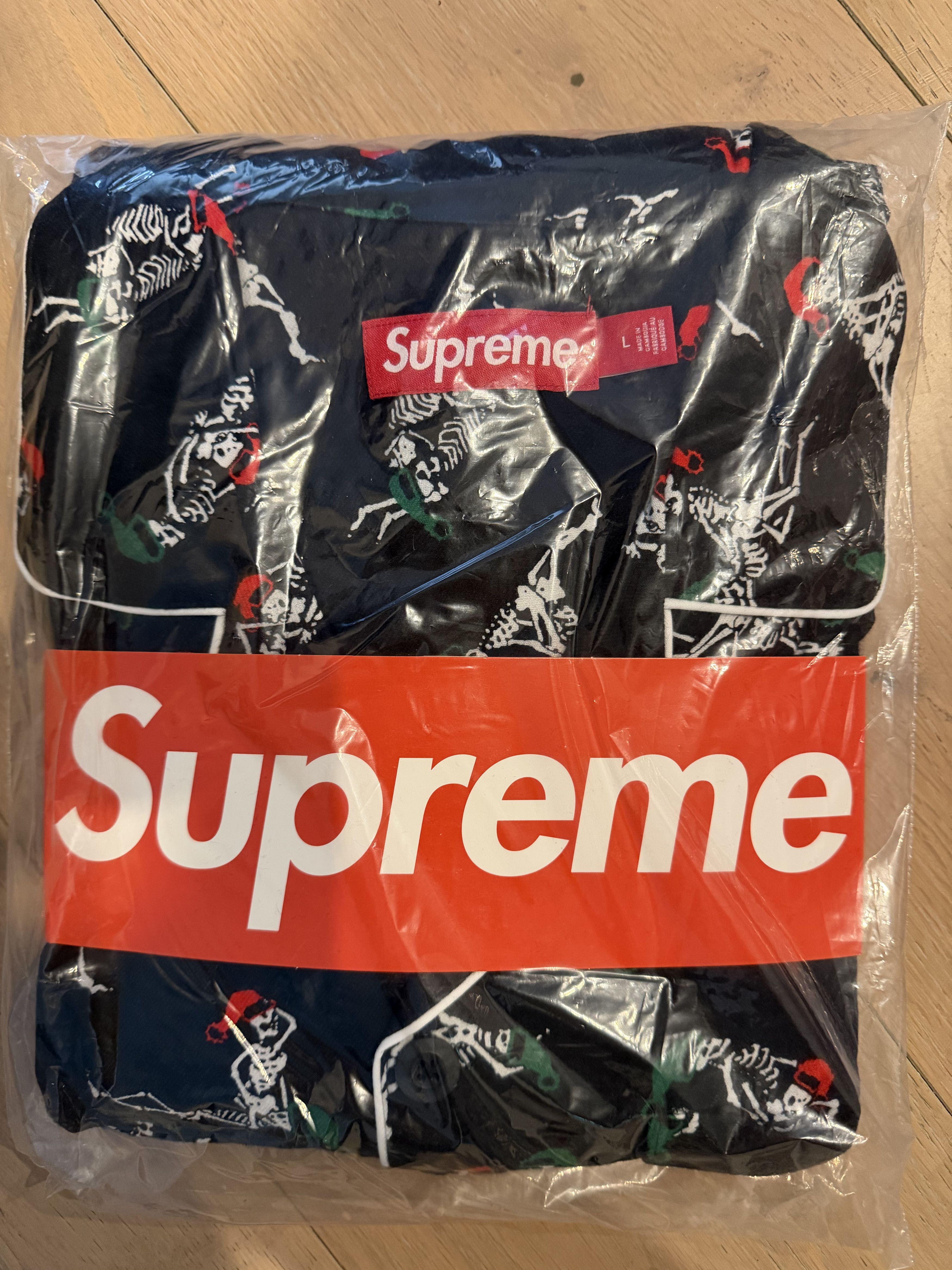 Hanes × Supreme Supreme Black Black Holiday Pajama Set FW25 Size 36 - 4 Thumbnail