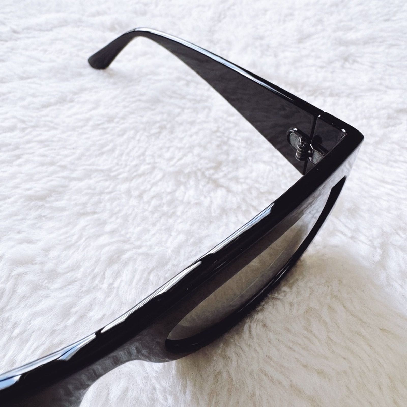 Other Faye Mirrored Black Cat-Eye Sunglasses Size ONE SIZE - 9 Thumbnail