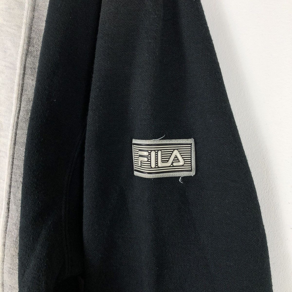 Fila FILA Tri Color Rare Logo Design Crewneck Sweatshirt Size US M / EU 48-50 / 2 - 5 Thumbnail