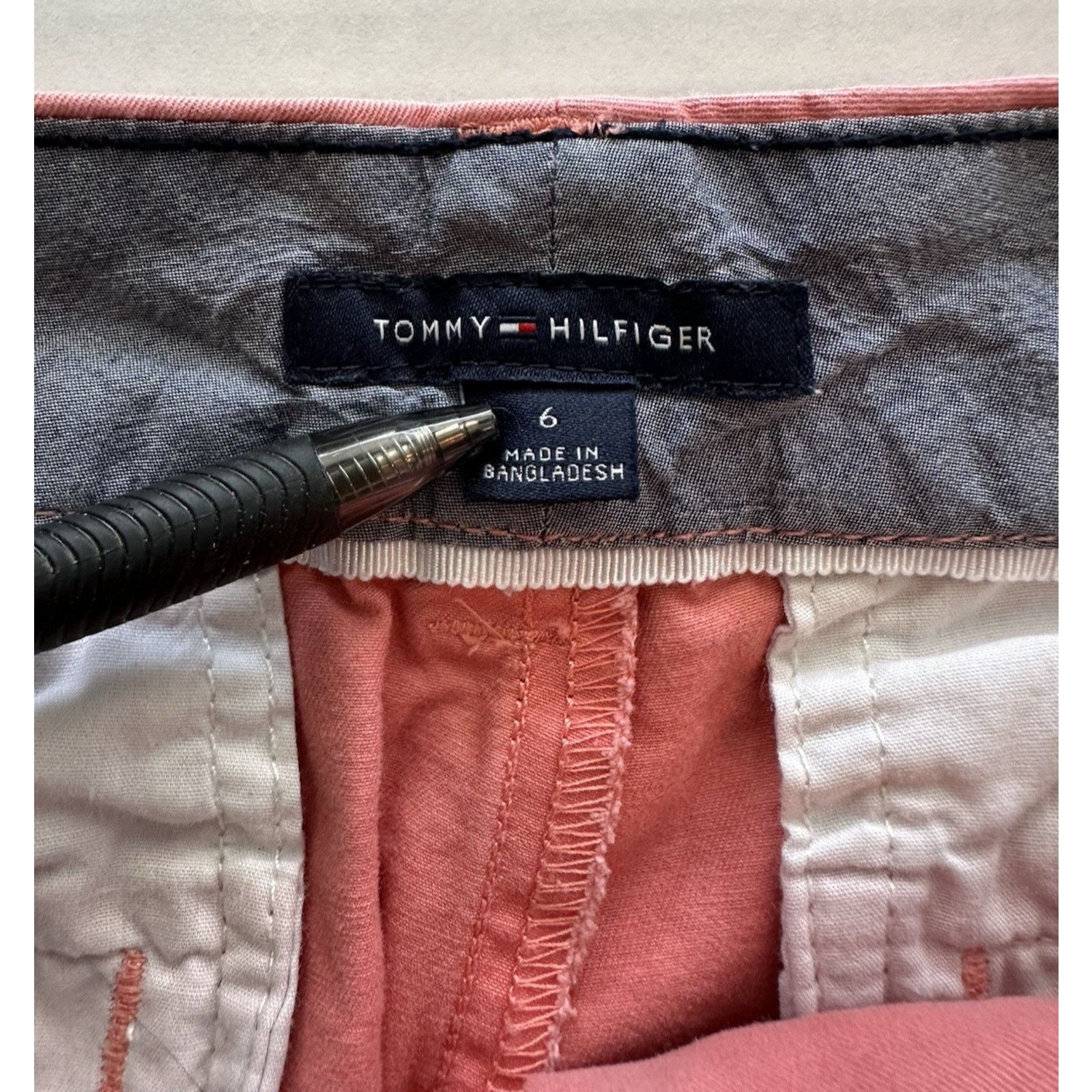 Tommy Hilfiger Tommy Hilfiger Women's Chino Shorts Coral Pink sz 6, Cotton Size 28" / US 6 / IT 42 - 2 Thumbnail