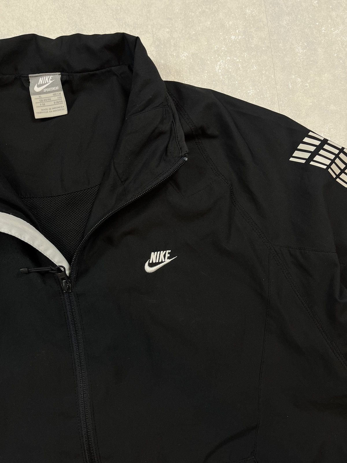 Nike 90’s NIKE AIR BIG SLEEVE SPELLOUT LOGO SWOOSH JACKET Size US XL / EU 56 / 4 - 2 Thumbnail